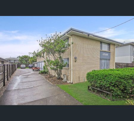 2/8 Harry St, Zillmere, Qld 4034 - Photo 4