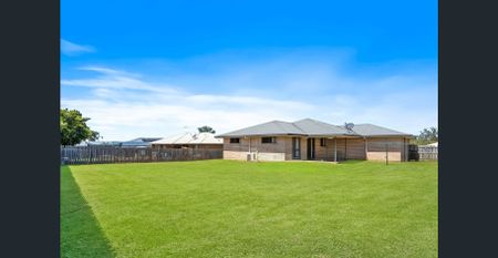 Lowset 4 Bedroom Home in Gracemere Heights Estate - Photo 4