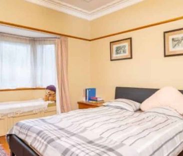 3 Bedroom + 1 Study Room House - Photo 2