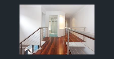 Modern and Stylish - Close to Everything - Photo 3