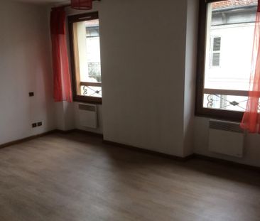Location Appartement 2 pièces 45m² SALLANCHES 74700 - Photo 1