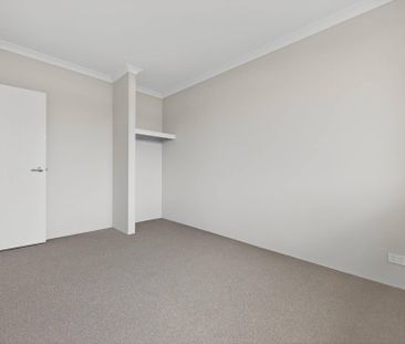 BRAND NEW FAMILY HOME WITH THEATRE ROOM - Photo 5