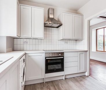 2 bedroom end of terrace house to rent - Photo 3