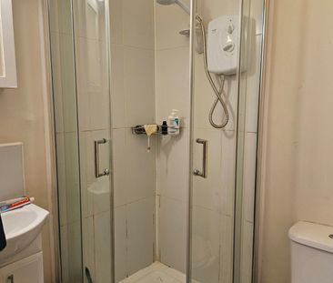 Tite Hall Studios, Huddersfield, HD1 - Photo 6