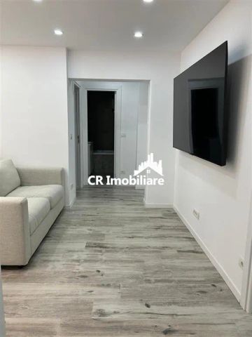Inchiriere Apartament 4 Camere Lux Unirii - Fotografie 2