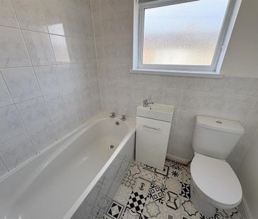 2 bedroom terraced house to rent - Photo 6
