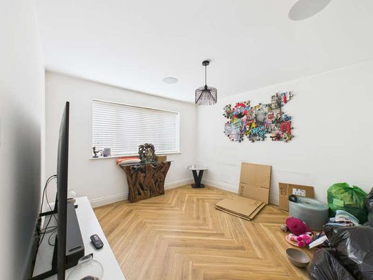 The Coppice, Stokenchurch, Buckinghamshire, HP14 - Photo 1