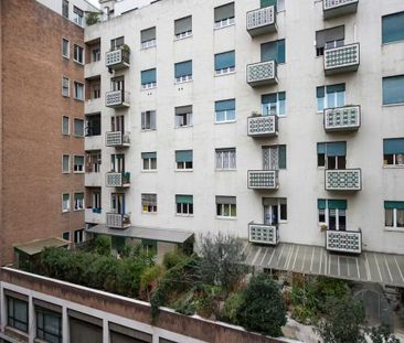 Via del Borgo di San Pietro, Bologna, Emilia-Romagna 40126 - Photo 4