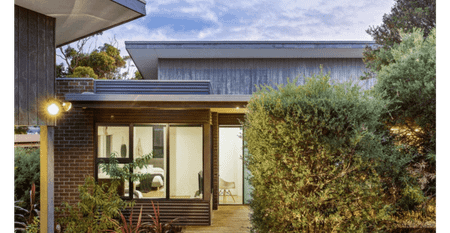 Beachside Luxury with Sweeping Bay Views - Photo 3