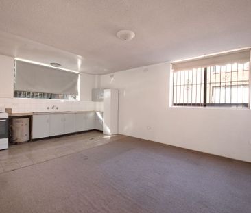 Walk to station! - Photo 4