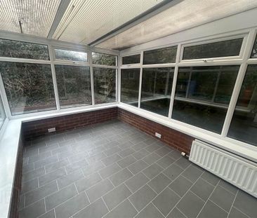 7 Railway Cottages, Bridge Road, Helens Bay, BT19 1TE - Photo 2