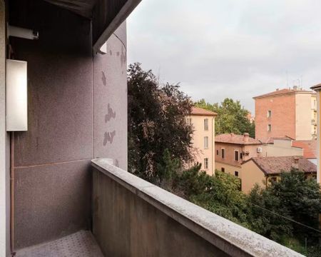 Viale Giovanni Vicini, Bologna, Emilia-Romagna 40134 - Photo 5