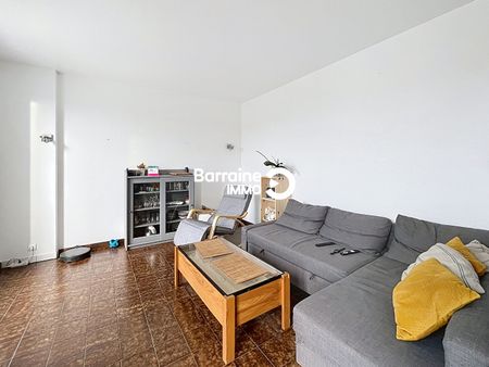 Location maison à Landivisiau, 6 pièces 110.9m² - Photo 2