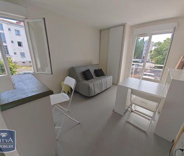 Location Appartement 1 pièce 24m² ANGOULEME 16000 - Photo 2