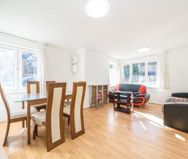 Blackburn Way, TW4, London - Photo 3