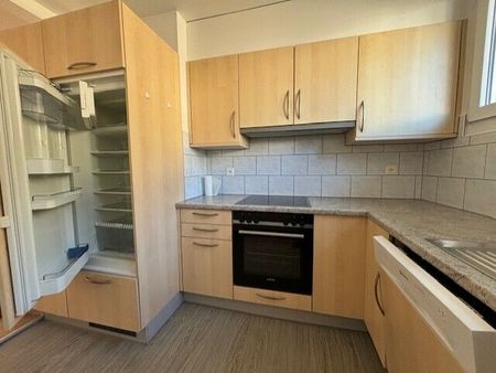 3.5 room apartment on the 2nd floor near the train station - Photo 4