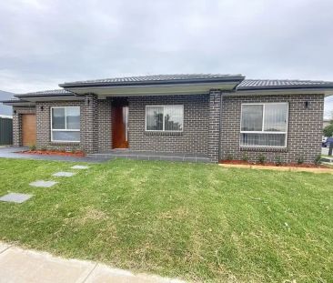 Modern Family Home! - Photo 2