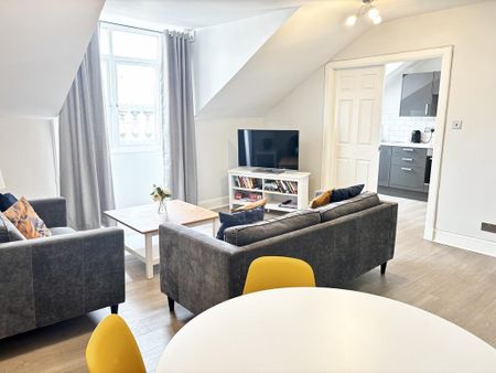2 bedroom flat to rent - Photo 3