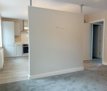 2 bedroom flat to rent - Photo 6