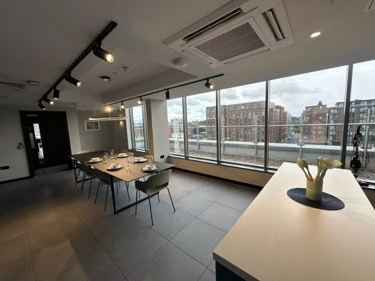 Premium Ensuite - Photo 1
