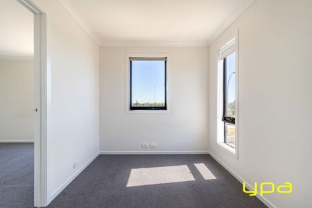 Affordable Modern Living in Cranbourne West - Photo 3