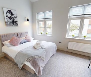2 bedroom semi-detached house to rent - Photo 3