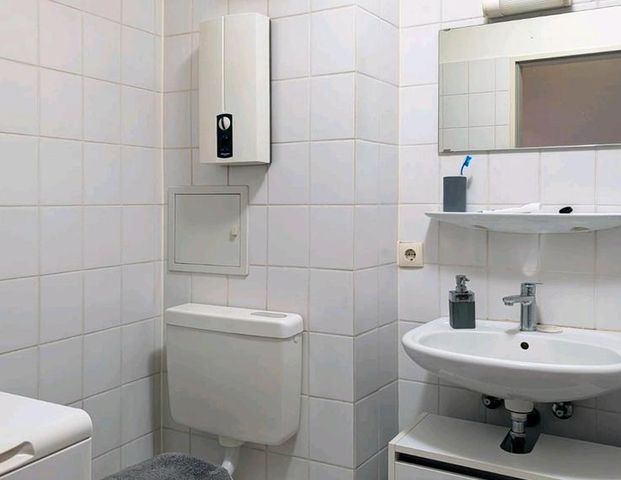 1-Zimmer-Wohnung unmöbiliert hell Peliserkerstr. - Photo 1