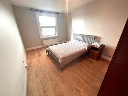 2 Bed Flat, Maclise Road, W14 - Photo 4