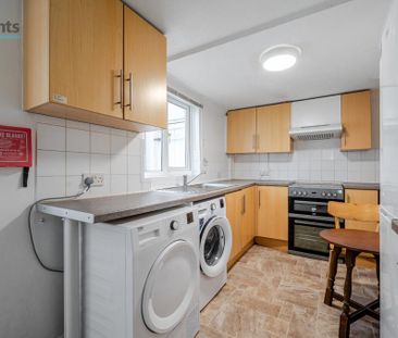 4 bedroom terraced house to rent - Photo 2