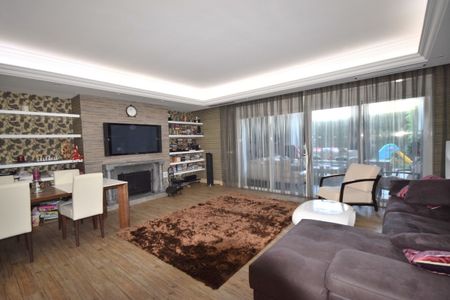 Apartment in The Golden Mile, Costa del Sol - Photo 4
