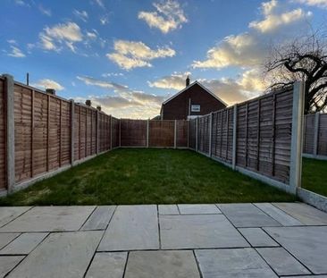 6 bedroom semi-detached house to rent - Photo 3