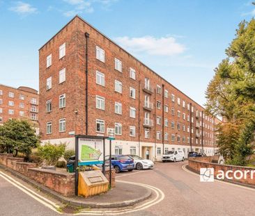 Sydenham Hill, London, SE23 - Photo 1