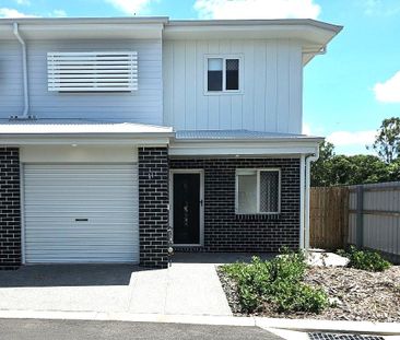 AVAIL 15/12/2025 - 3 BED 2BATH TOWNHOUSE - FULLY DUCTED AIR & A LAW... - Photo 4