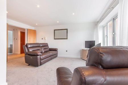 2 bedroom apartment to rent - Photo 2