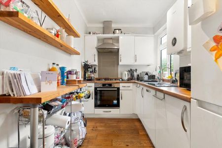 2 bedroom flat to rent - Photo 4