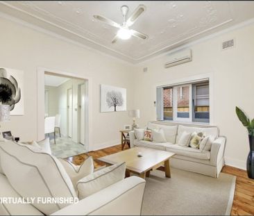 Three Bedroom with Study House in South Hurstville - Photo 2