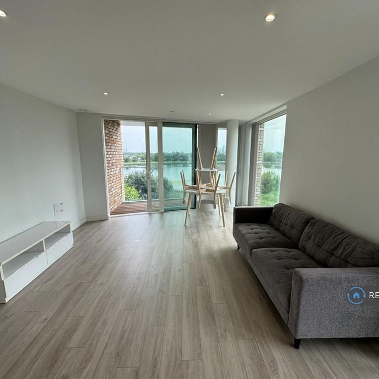 2 bedroom flat to rent - Photo 1