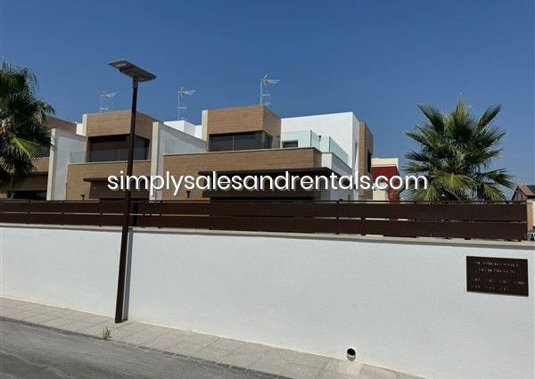 Villa in Algorfa, for rent