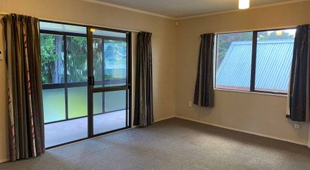 Cosy 3-Bedroom Home for Rent - Photo 2