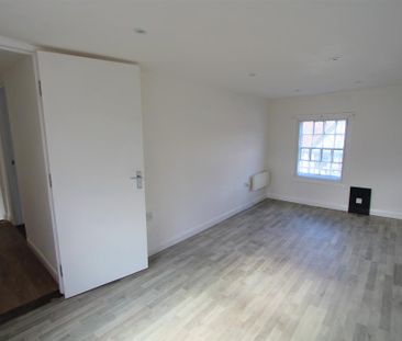 2 bedroom maisonette to rent - Photo 1