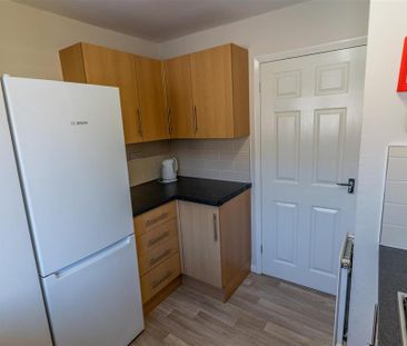 2 bedroom house to rent - Photo 4