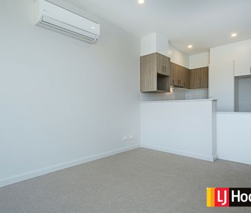 Perfectly Located Townhouse - Photo 6