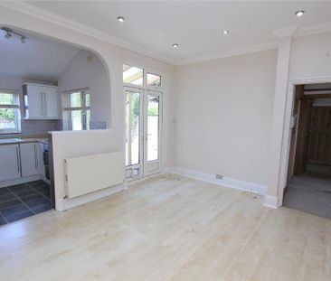 3 bedroom bungalow to rent - Photo 1