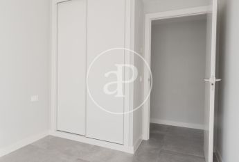 Flat for rent in Badalona