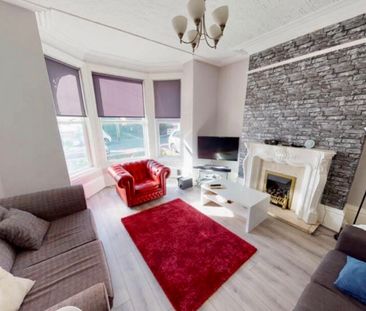 6 Bed - 8 St Michael's Terrace, Headingley, Leeds - LS6 3BQ - Student - Photo 1