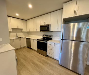 For Lease - 3046 Jaguar Valley Drive Unit# 302, Mississauga, Ontario - Photo 2