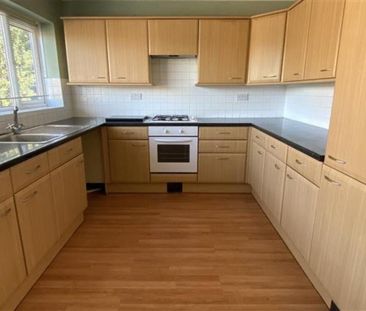 3 bedroom terraced house to rent - Photo 6