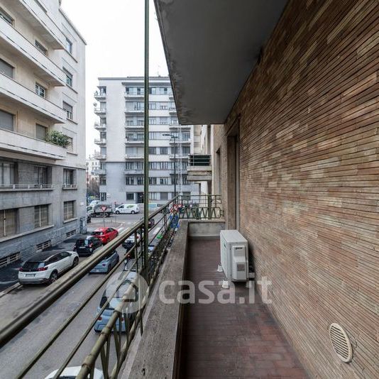 Bilocale in Affitto in Via Carlo Tenca 1 a Milano - Photo 1