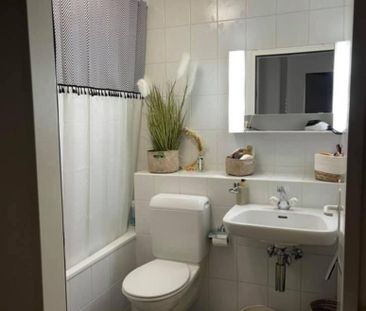 Beau logement de 2 pièces au 3ème étage - Photo 2