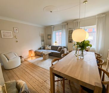Skøn 2-værelses lejlighed med solrig altan - Photo 3